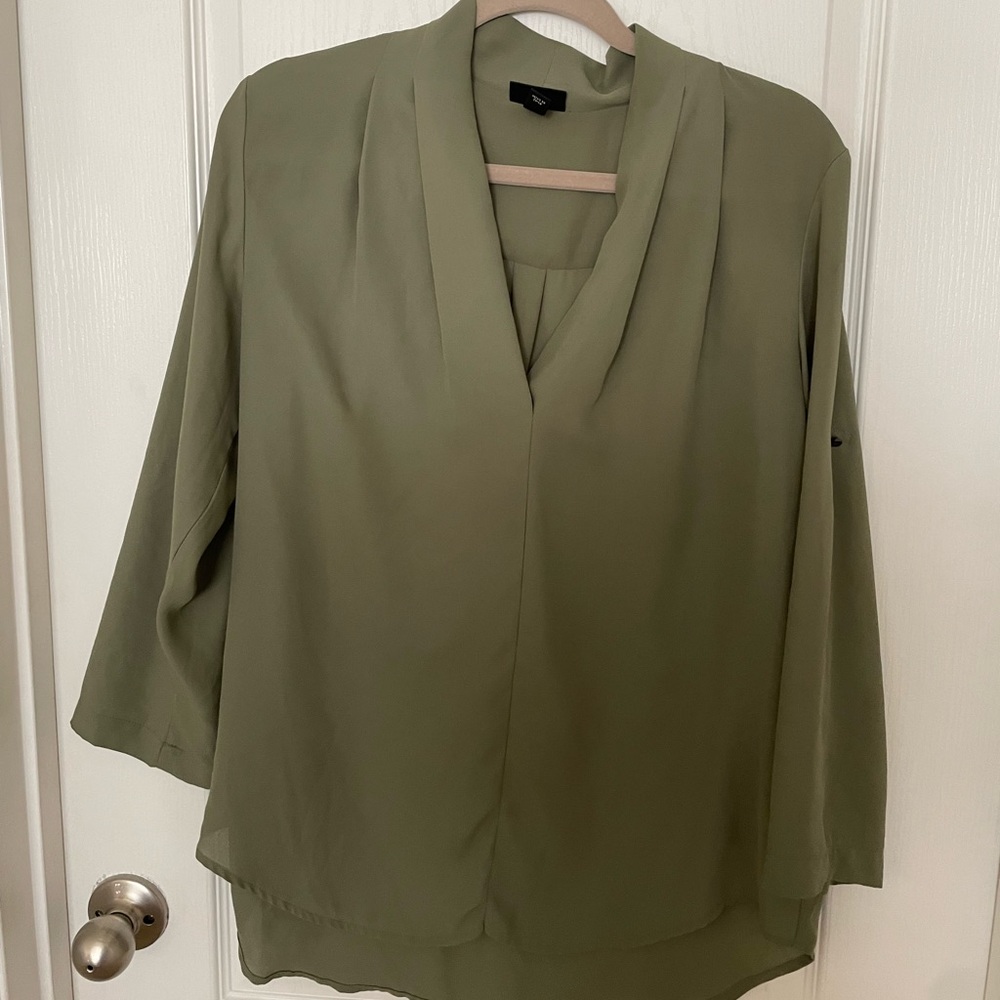 Green 3/4 Sleeve Shirt
